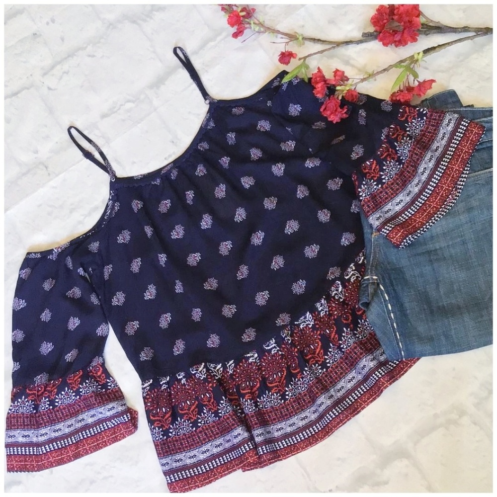 LAST 1 ❗SKIES ARE BLUE Boho Navy Cold Shoulder Top - Picture 6 of 8